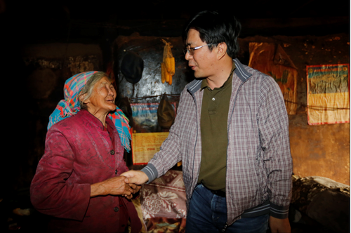 牛街村开展服务活动2