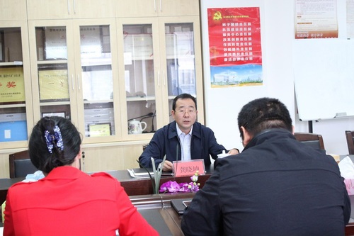 龚副市长1