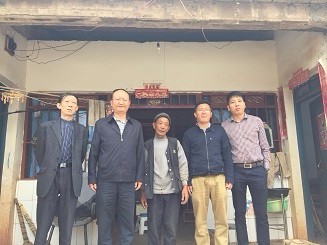 市统计局入户走访慰问白章村贫困户