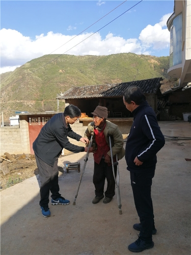 罗继富副局长到禄劝打车村开展春节扶贫慰问活动