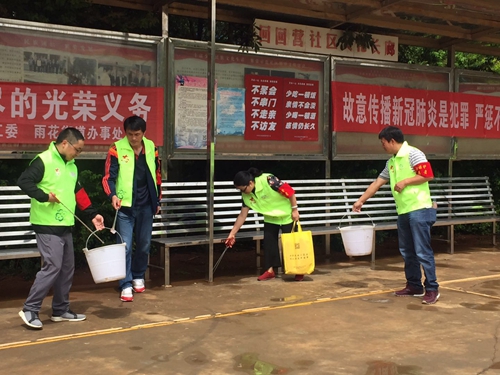 6月30日，市委统战部机关在职党员到回回营社区开展志愿服务活动 (4)_副本