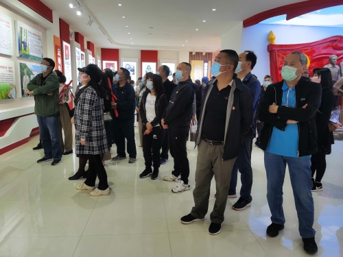 0425 昆明市委统战部组织参观云南省反腐倡廉警示教育基地3